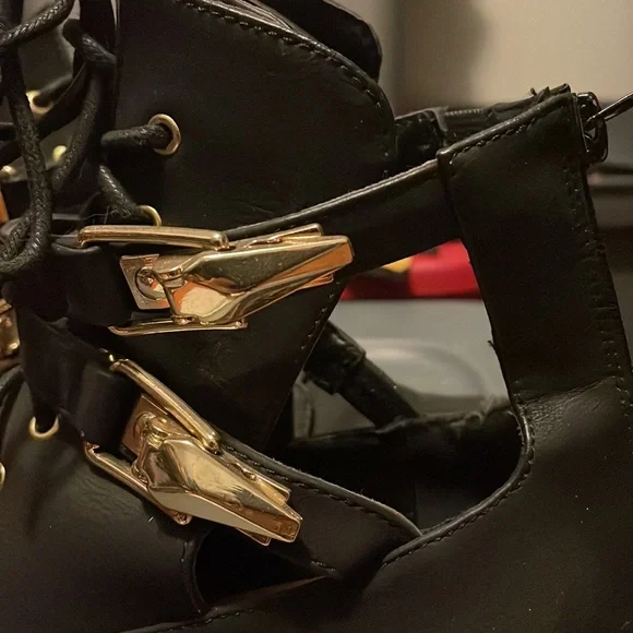 Qupid Boots🔥 - Picture 2 of 7